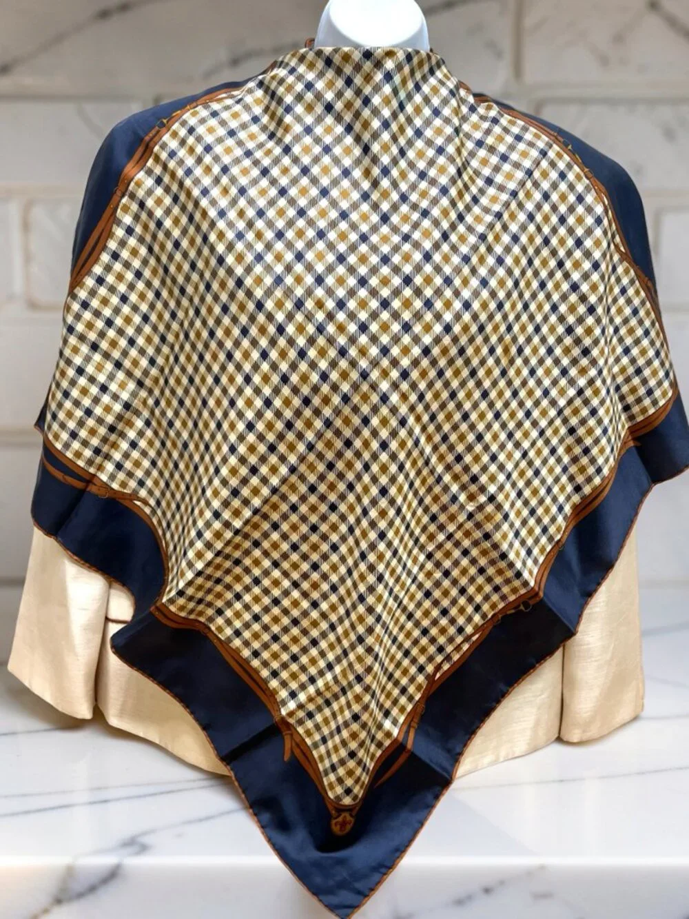 100% Silk 30